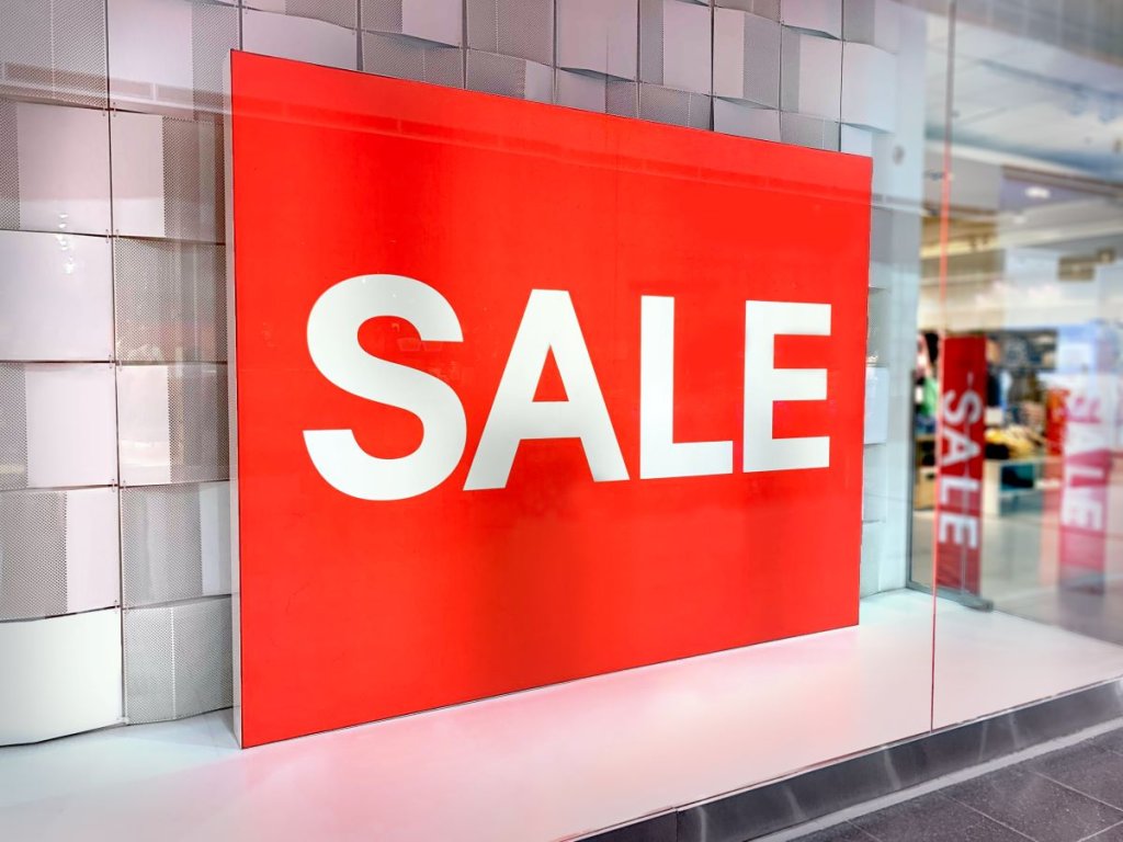 adverstising display piedmont plastics