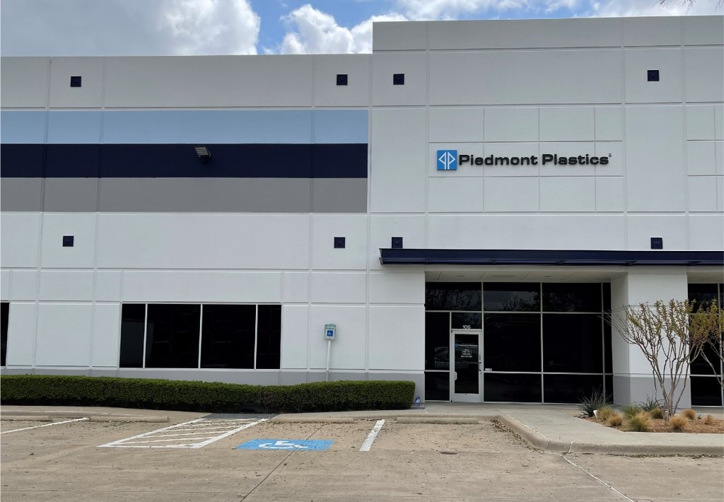 Dallas Front Exterior 01