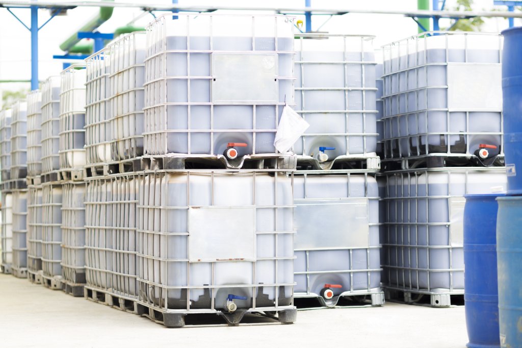 HDPE Chemical Containers