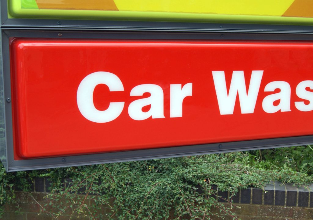 piedmont plastics pan face sign