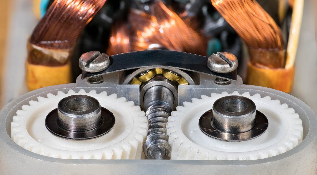 white plastic gear wheels